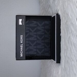 Michael Kors Jet Set Slim Billfold Leather Wallet